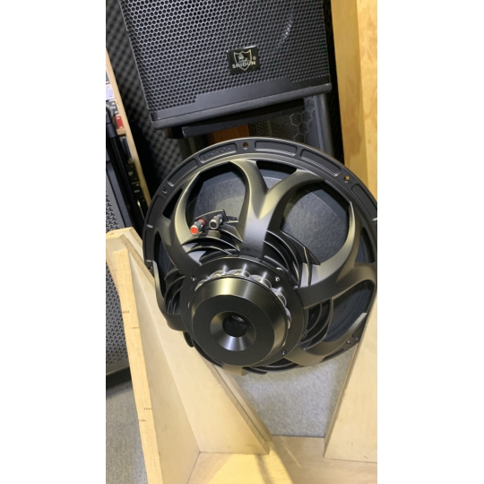 Bass 40 Coil 75 XD15751 – Sức Mạnh Âm Trầm Đỉnh Cao Cho Dàn Loa